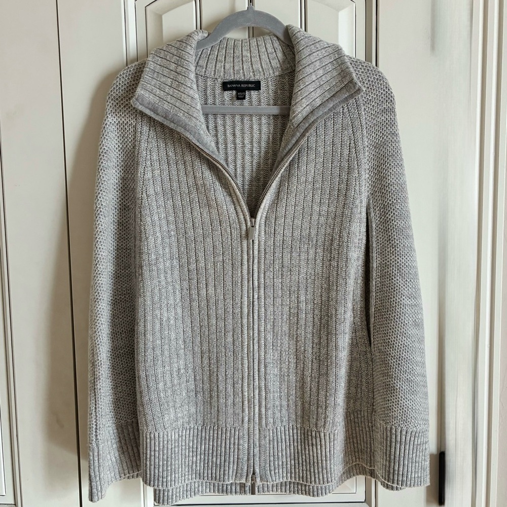 Banana Republic Gray Sweater/Cardigan/Poncho-like
